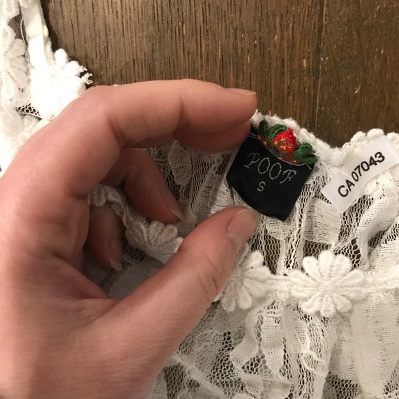 Boho style lace flower top - Picture 2 of 3